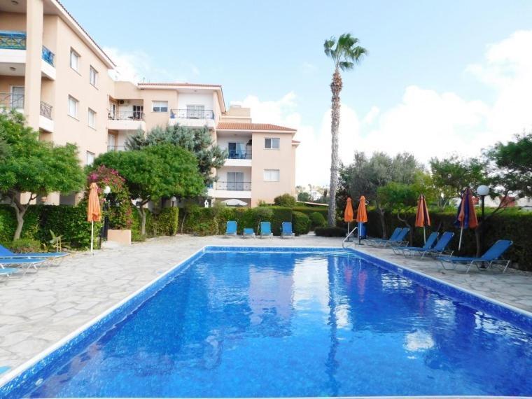 Emma'S Place, 2 Bedroom Apartment With Pool View Paphos Exterior foto